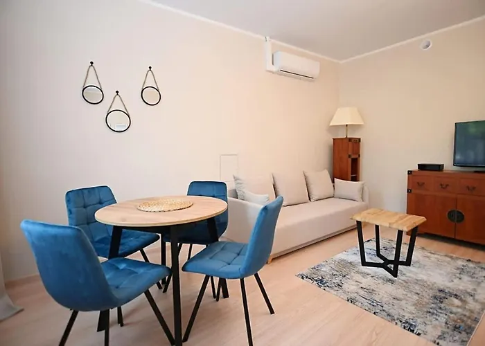Przytulne Studio z Klimatyzacją Blisko Plaży by Noclegi Renters