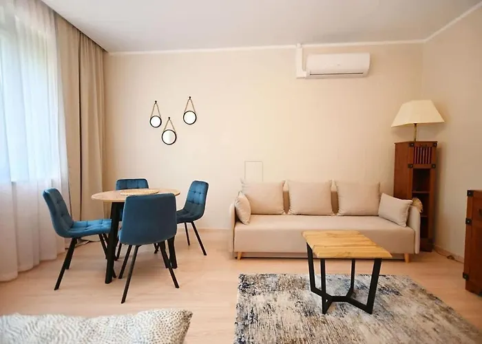 Przytulne Studio z Klimatyzacją Blisko Plaży by Noclegi Renters